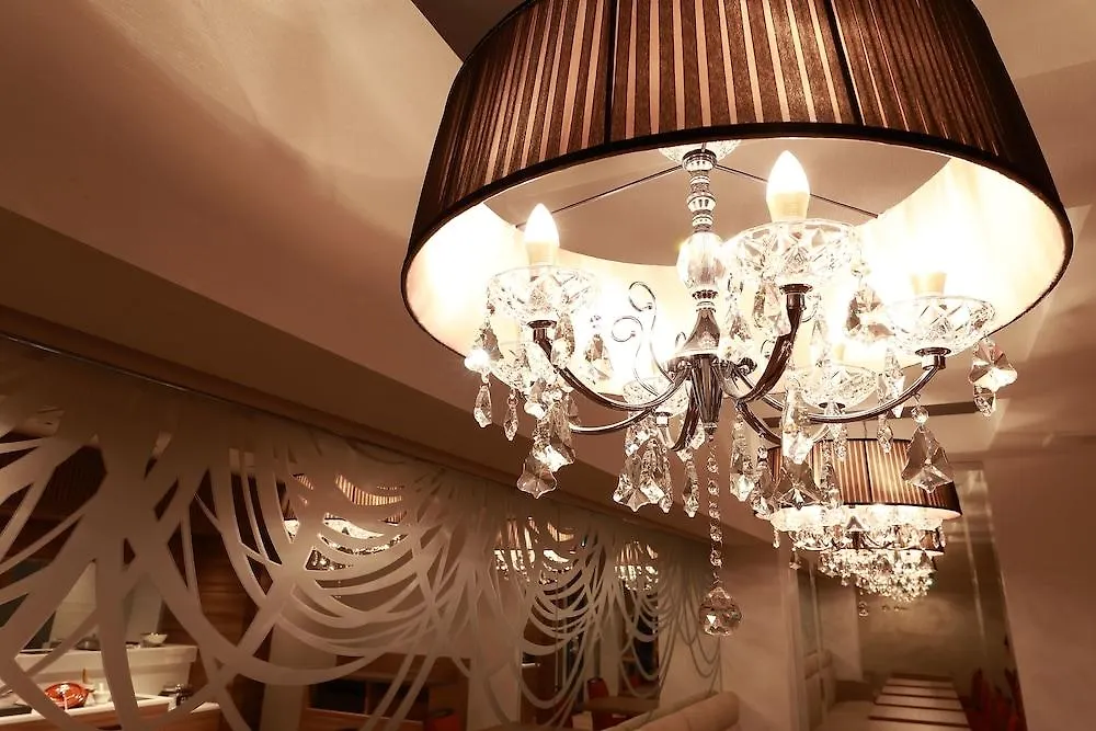 Hotel Sakura Suite Osaka Juso (Adults Only)